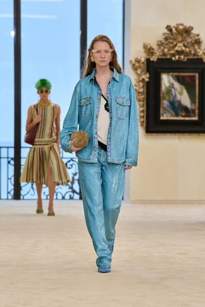 Look 26